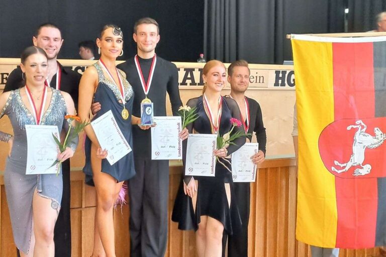 6c194e5c-6014-4421-96bd-c2c6923a2fbe.JPG siegerehrung HGR II C Latein