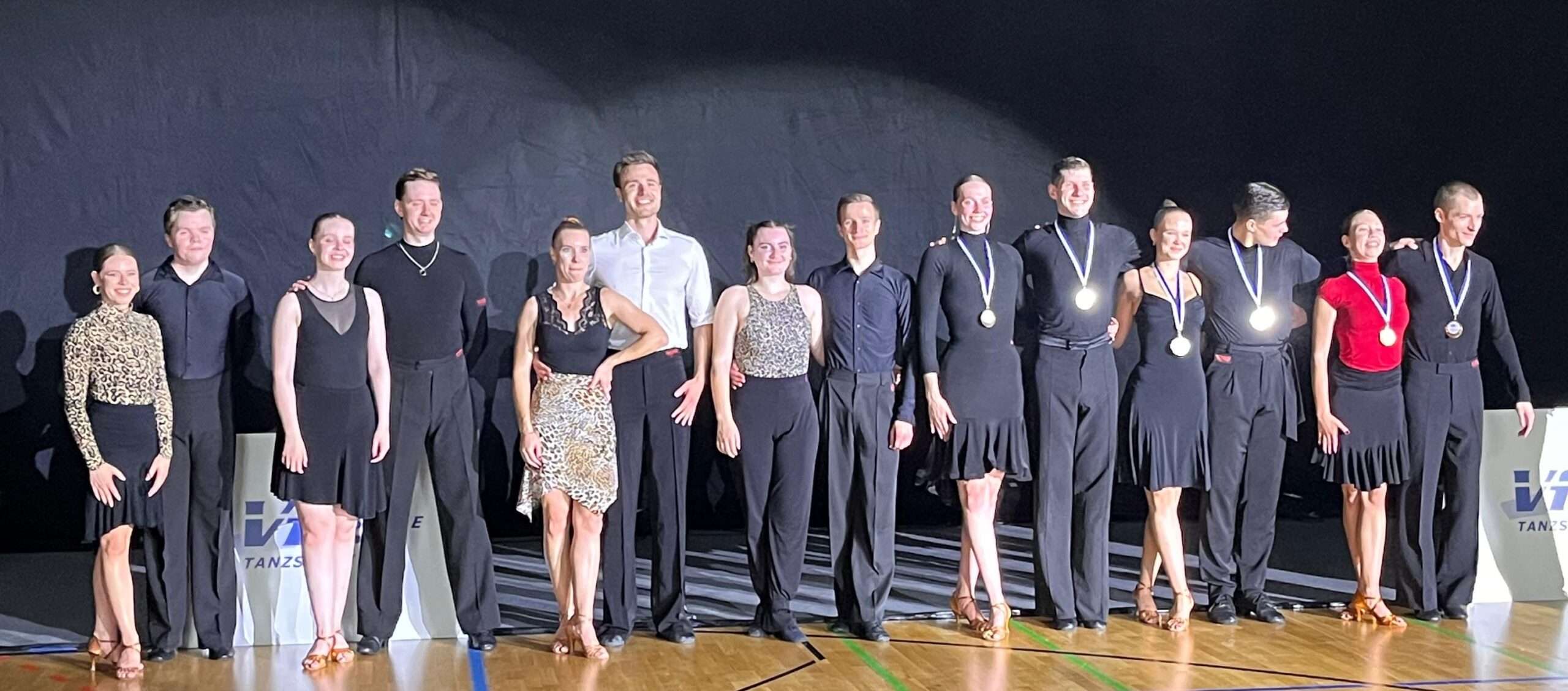 LM Solos Standard in NRW und Alster-Elbe-Pokal in Stade – TTC-Tänzer*innen vorne mit dabei